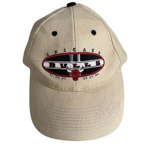 Chicago Bulls Beige Cap